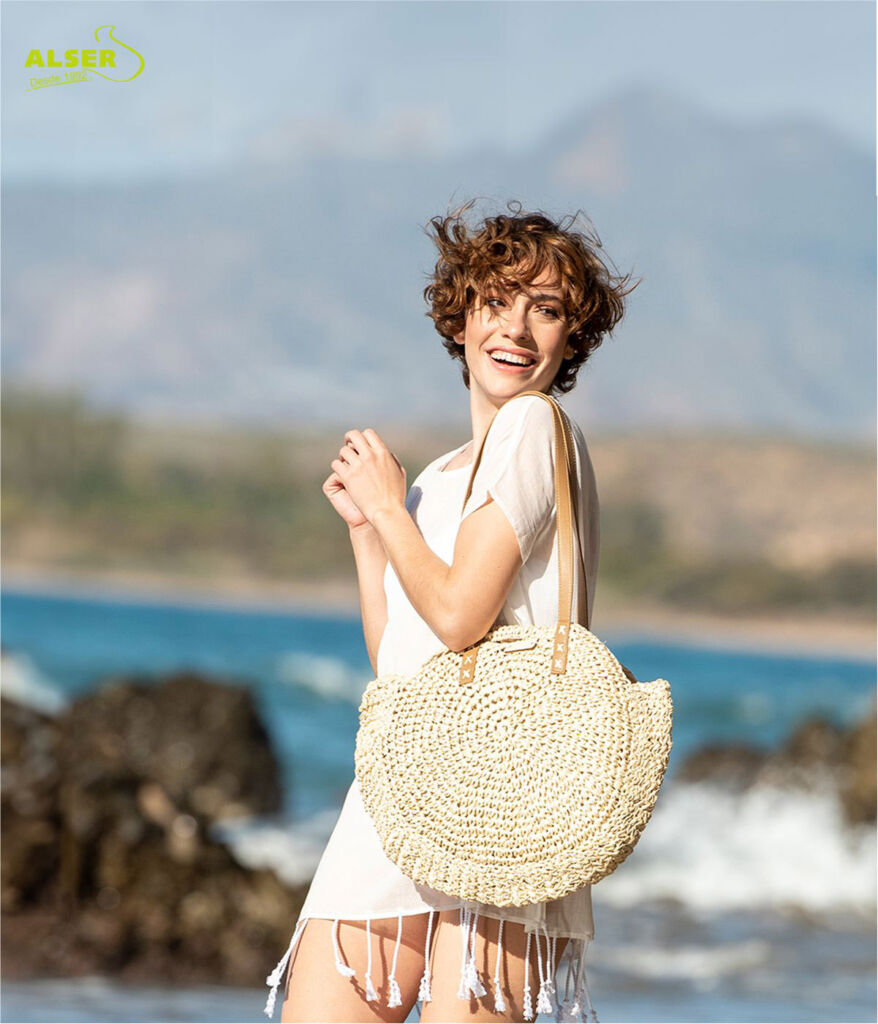 Bolso Playa Rafia Personalizado: ¡Tu marca brilla bajo el sol! ✨🌊
